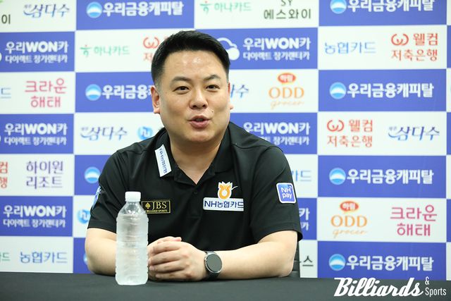 프로당구 PBA 시즌 개막전에서 준우승을 차지한 조재호가 소감을 밝히고 있다. 사진=고양/이용휘 기자
