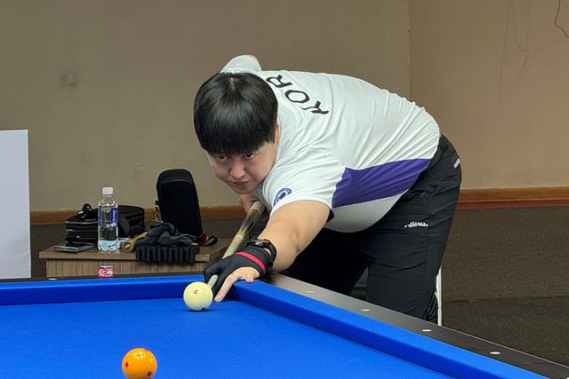 16강에서 정역근을 물리친 이범열은 8강에서 허정한과 대결한다.