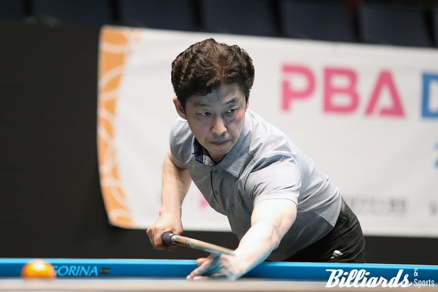김도균에게 0-2로 밀리던 유준석은 3-2 역전승을 거두며 프로당구 첫 결승 진출에 성공했다.