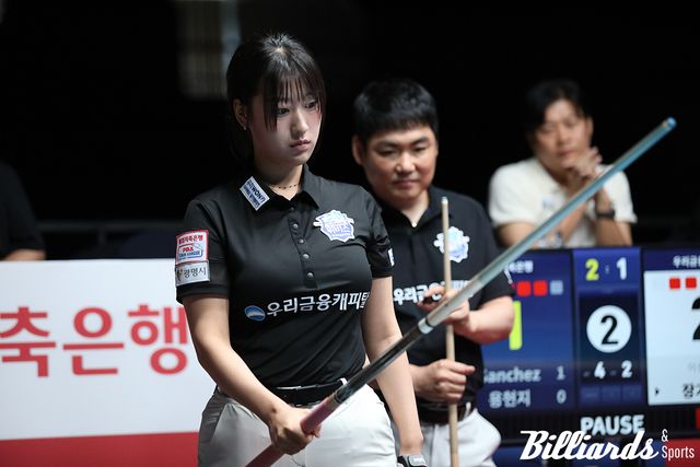 우리금융캐피탈의 장가연은 이상대와 4세트에서 호흡을 맞춘다.&nbsp;