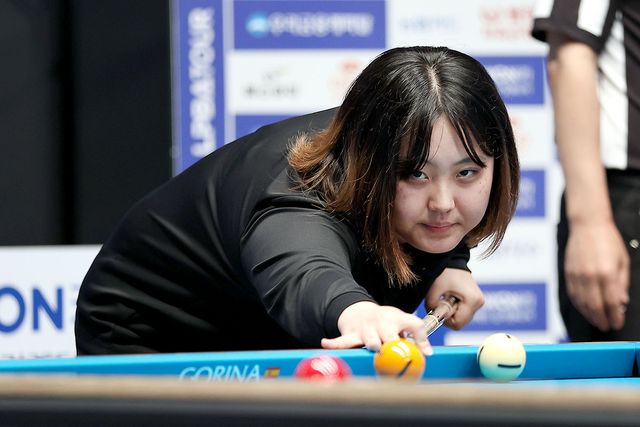 '10대 당구소녀' 김별은 Q라운드에서 유일하게 애버리지 1점대를 기록하며 128강에 진출했다. 김별의 128강 상대는 권발해다.