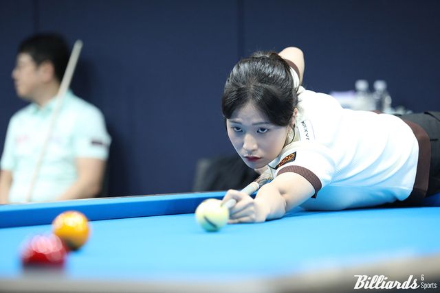 박정현(하림)이 3차 투어 32강전에서 히다 오리에(PBA 브레이커스)에게 세트스코어 0-2에서 동점 후 승부치기 2 대 0 신승을 거뒀다.&nbsp; 사진=고양/이용휘 기자