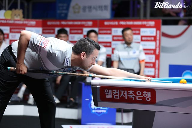 3세트 남자단식에서 강동궁(휴온스)을 1점 차로 꺾은 다비드 사파타(우리금융캐피탈).