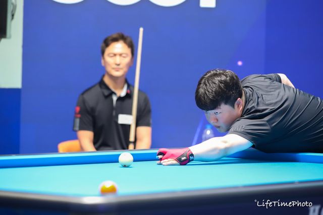 '아빠' 조지언과 128강 대결을 벌이고 있는 조명우.