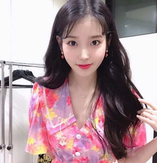 아이유 인스타그램