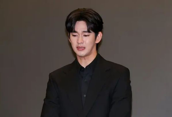 김수현 온라인커뮤니티