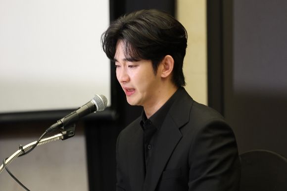 김수현 온라인커뮤니티