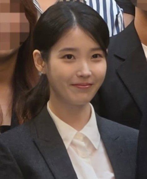 아이유 온라인커뮤니티