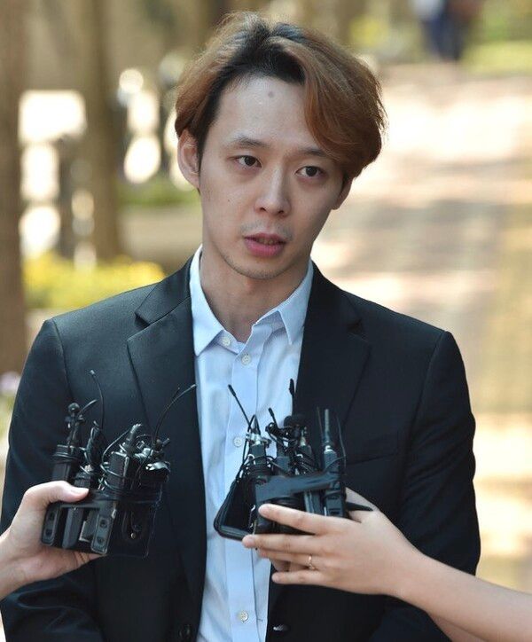 박유천