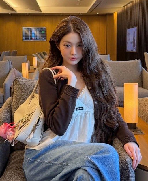 장원영, 도쿄 빗속 투명 우산 장원영 인스타그램