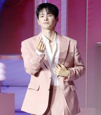 서인국 온라인커뮤니티