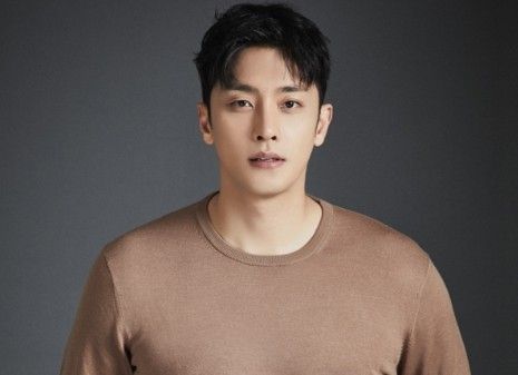 배우 성훈 온라인커뮤니티