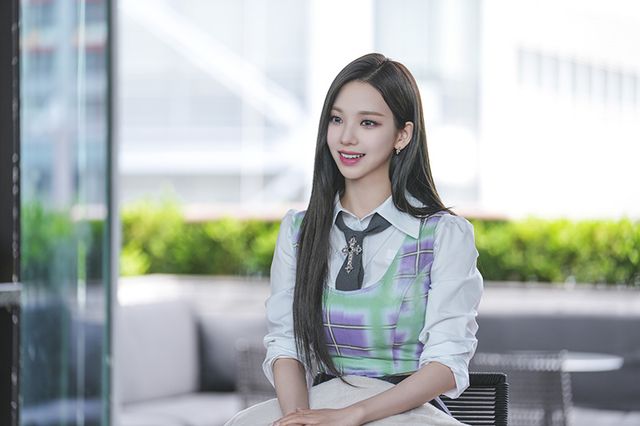 4세대 대표 걸그룹 에스파(aespa)의 스페셜 영화 '에스파: 마이 퍼스트 페이지(aespa: MY First page)'가 2024년 2월 14일 개봉