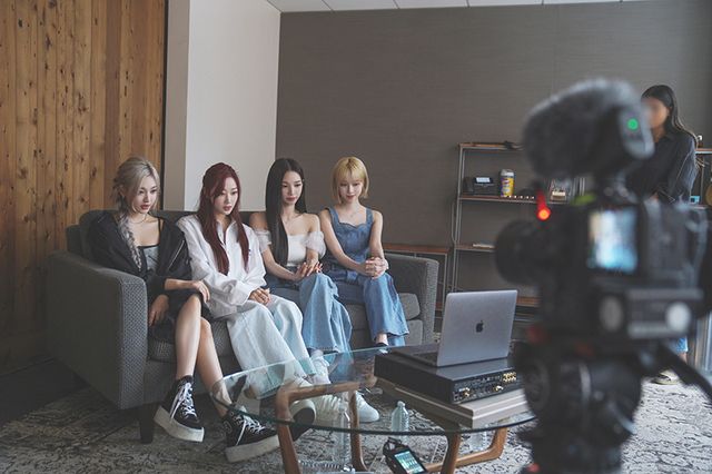 4세대 대표 걸그룹 에스파(aespa)의 스페셜 영화 '에스파: 마이 퍼스트 페이지(aespa: MY First page)'가 2024년 2월 14일 개봉