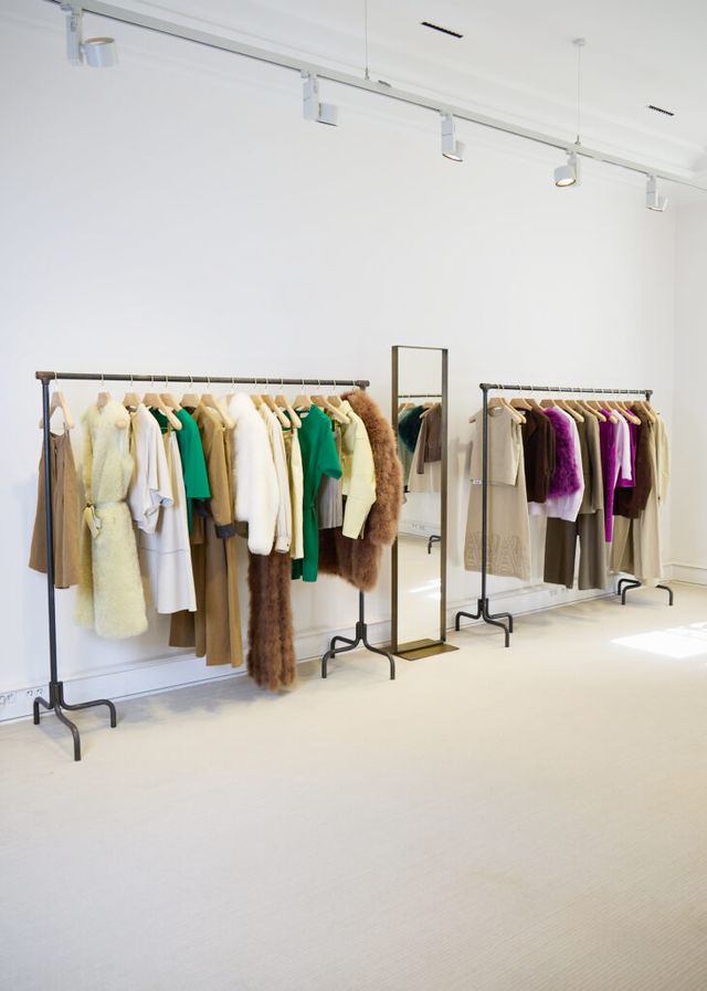 이브살로몬 2025 봄-여름 컬렉션 프레젠테이션 현장