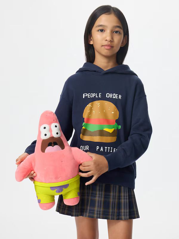 유니클로와 캑터스 플랜트 플리 마켓의 스폰지밥 협업