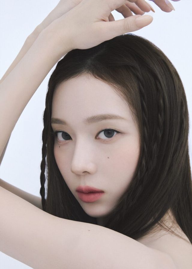 에스파 윈터, Cool하고 Chill한 에스쁘아 화보 공개