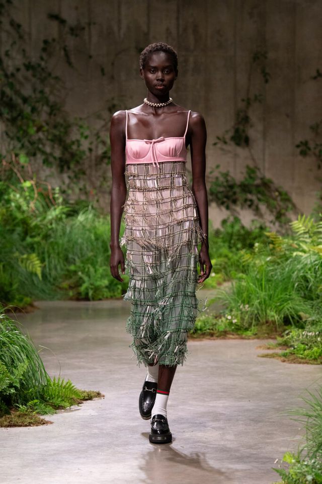 구찌 2025 크루즈 컬렉션 쇼 룩.