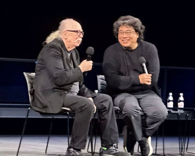 봉준호 감독의 차기작은 공포영화, 존 카펜터와 함께