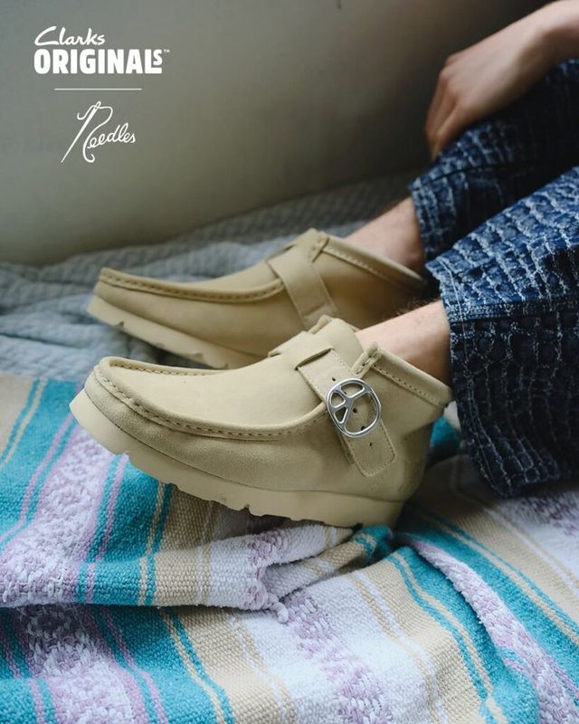 니들스와 클락스 협업, 왈라 스트랩