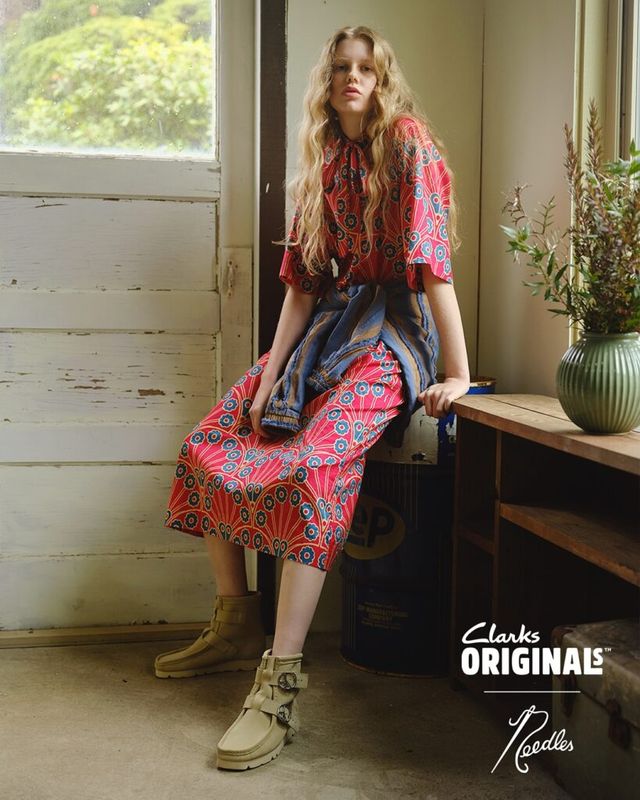 니들스와 클락스 협업, 왈라 스트랩