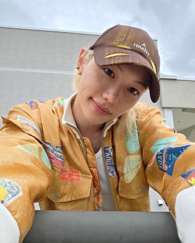 필릭스의 그 모자, 어티슈(atiissu) 첫 컬렉션, 스타킹 컬렉션 언박싱