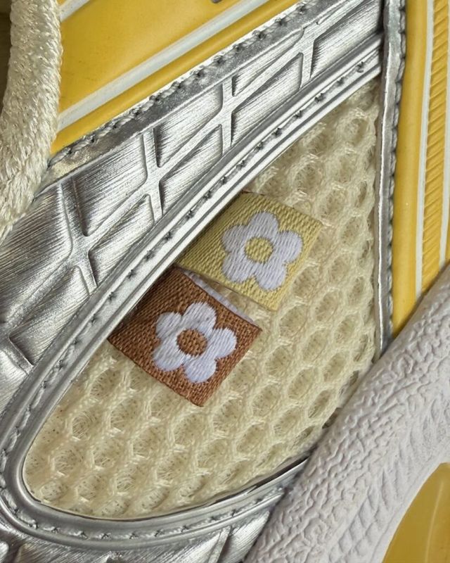 아식스 반디 더 핑크 아트모스 협업