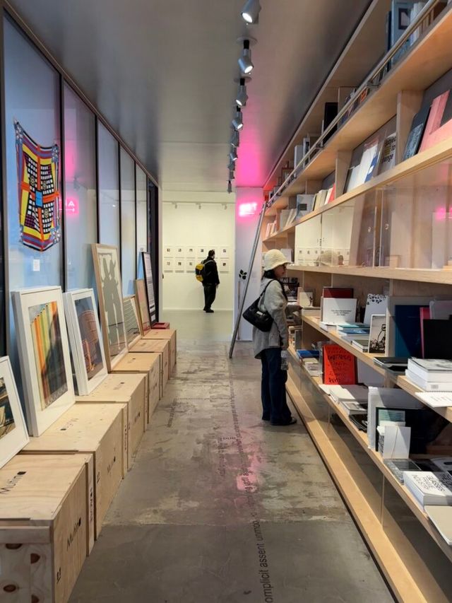 이본 랑베르 갤러리 Yvon Lambert Gallery