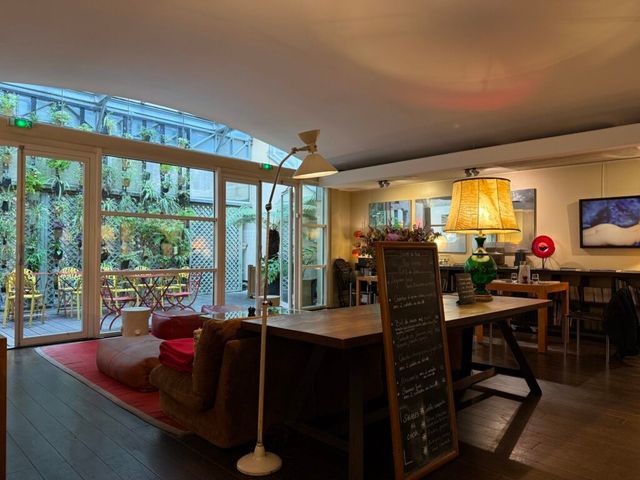 시네마 뒤 팡테옹, 르 살롱 Cinéma du Panthéon, Le Salon