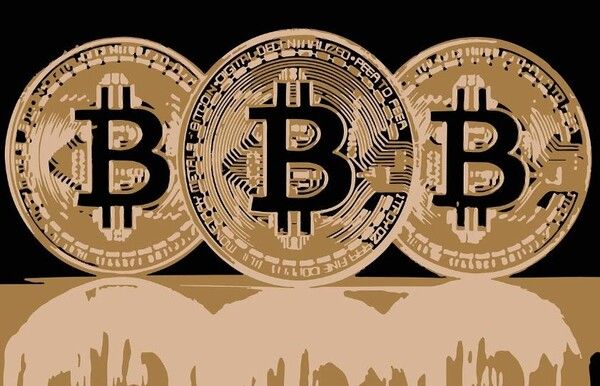 2021년 11월에 6만8천 달러에 근접했던 비트코인 가격이 급락하여 2022년 11월에는 1만5천 달러 대로 떨어졌다 ( 사진=픽사베이)