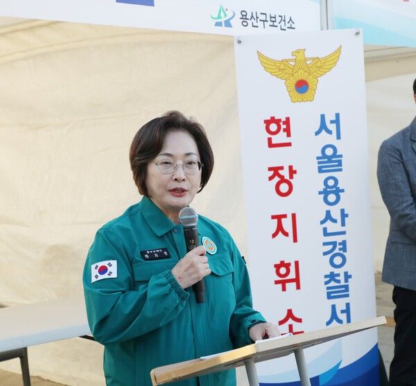 용산구(구청장 박희영)가 코로나19 대응 이후 서울시 자치구 최초로 ‘생물테러 대비·대응 대규모 현장 훈련’을 지난 8일 국립중앙박물관에서 개최했다 ⓒ용산구청