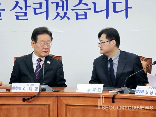 더불어민주당 이재명 대표와 홍익표 원내대표