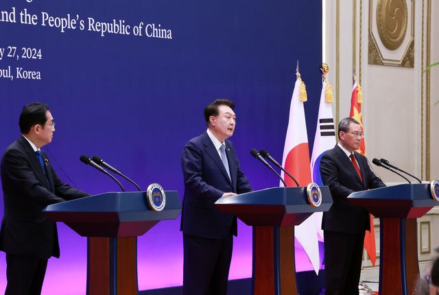 윤석열&nbsp;대통령 제9차 한일중 정상회의 공동기자회견 발언 ⓒ연합뉴스