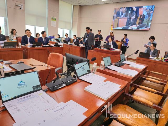 국민의힘 불참한 법사위원회 전체회의
