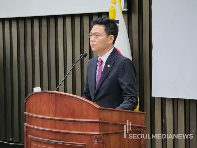 의원총회에서 발언하는&nbsp;국민의힘 박정훈 의원