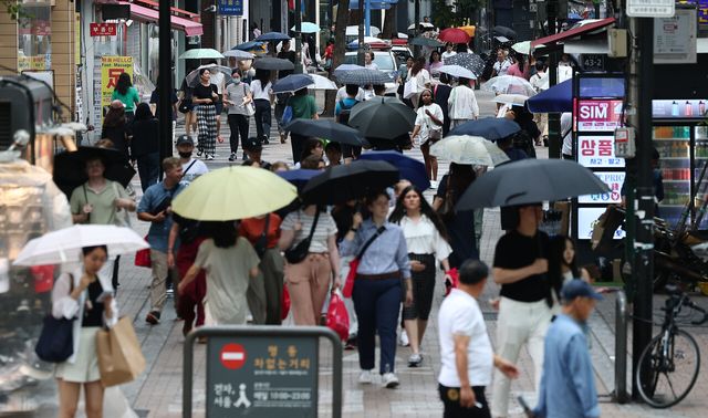 국제통화기금이 올해 우리나라 경제성장률 전망치를 상향 조정했다.ⓒ연합뉴스