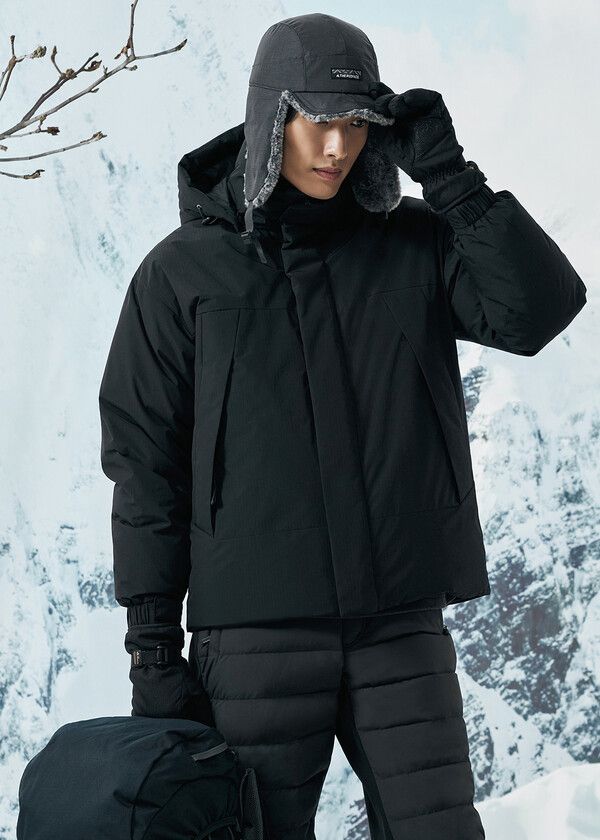 레드페이스 남성 아웃도어룩. 제공=레드페이스