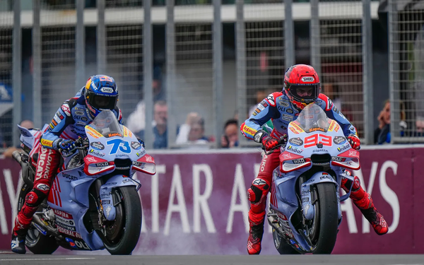 마르크(오른쪽)와 알렉스 마르케즈 형제가 '2024 모토GP 제17전 호주 GP' 프랙티스 세션에서 1, 2위를 했다. 사진=motogp.com