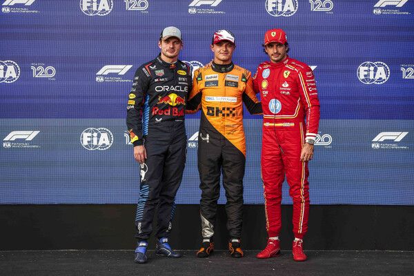 2024 F1 제19전 미국 GP 예선에서 랜도 노리스(가운데)가폴 포지션을 차지했고, 막스 페르스타펜(왼쪽)과 카를로스 사인츠가 각각 2, 3위를 했다. 사진=FIA