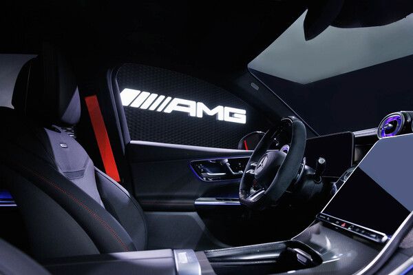 한성자동차가 메르세데스-AMG GLC 43 4MATIC 쿠페 ‘AMG 서울 에디션 2025’를 출시했다. 사진=한성자동차