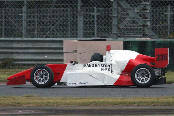 2024 KIC컵 최종전 KF1600 결선에서 선두로 달리는 강호선. 사진=전현철 기자