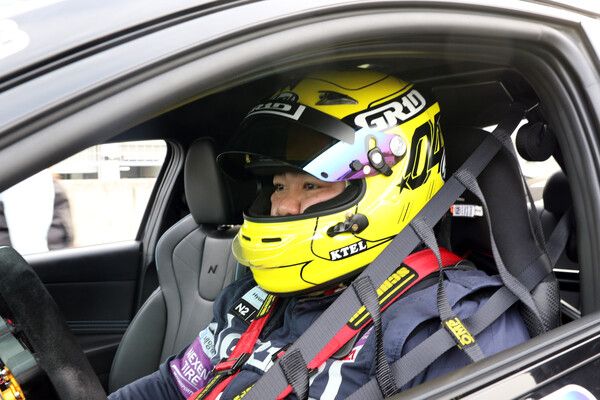 2024 현대 N 페스티벌 6라운드 아반떼 N2컵 챌린지 제6전 우승자 조승. 사진=전현철 기자.