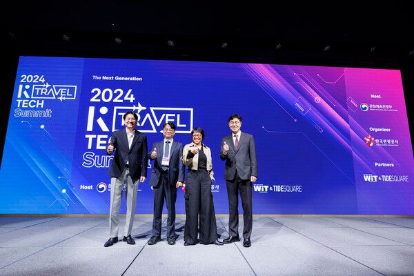 왼쪽부터 윤민 타이드스퀘어 CEO, 공사 김동일 관광산업본부장, 여시훈 WiT 대표, 문체부 김근호 관광산업정책관. 사진=한국관광공사
