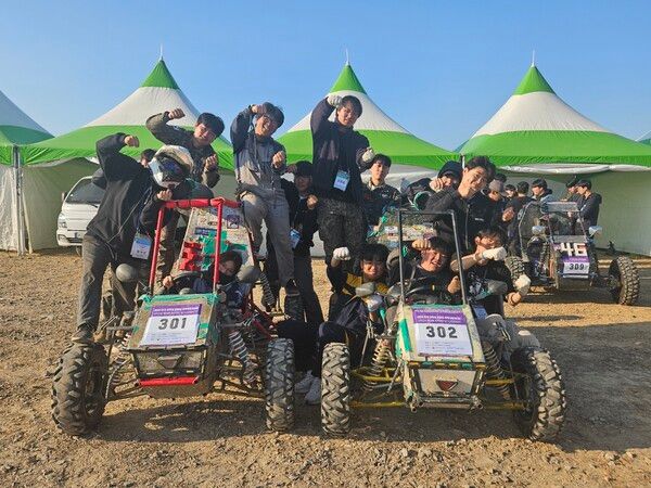 제3회 전국대학생 포물러 자작자동차 대회(KFGP STUDENT)가 전남 영암의 코리아 인터내셔널 서킷(KIC)을 ‘축제의 장’으로 만들었다. 사진=FMC