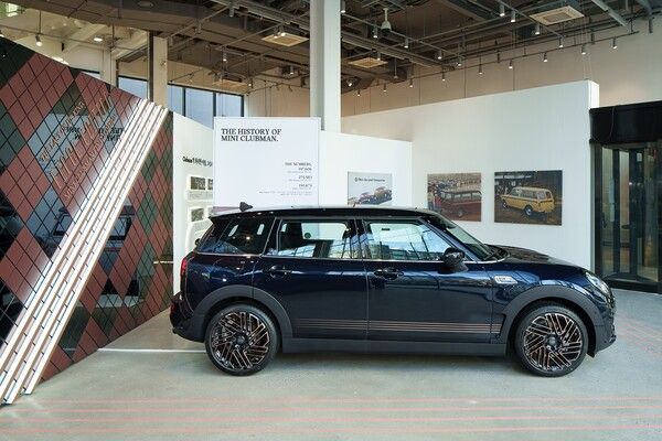 MINI 코리아가 4월 21일까지 서울 강남구 신사동에 자리한 K현대미술관에서 ‘MINI 헤리티지 & 비욘드’를 개최한다. 사진=MINI 코리아