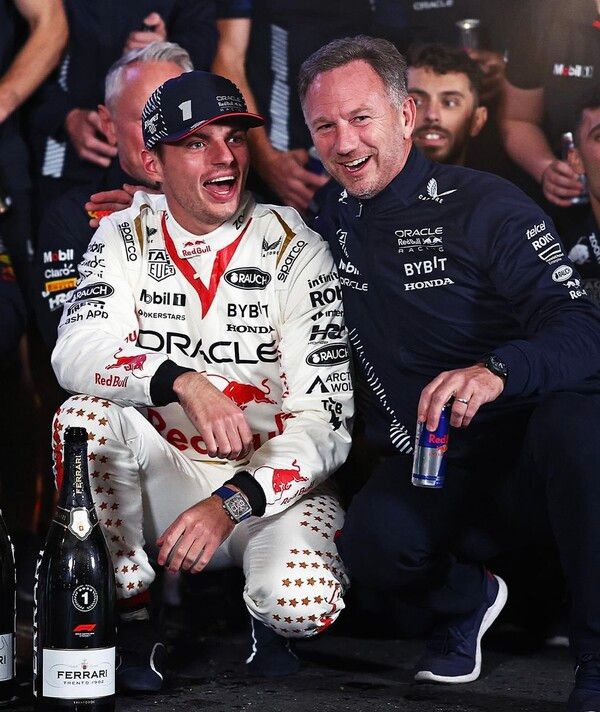 막스 페르스타펜과 크리스티안 호너(왼쪽부터). 사진=레드불 레이싱.