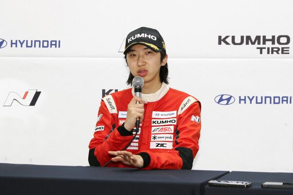 2024 현대 N 페스티벌 아반떼 N1 클래스 우승자 김규민. 사진=전현철 기자