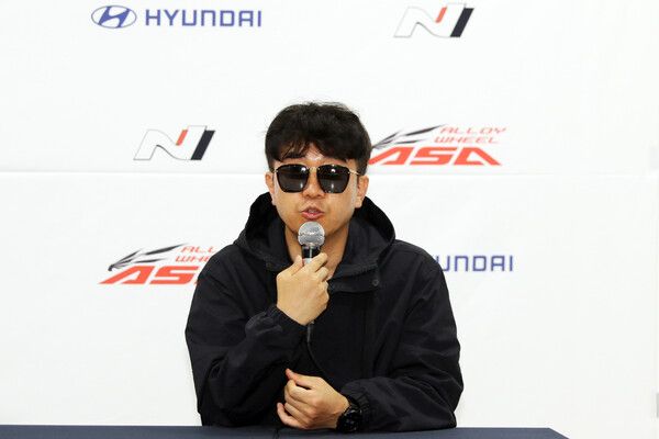 DCT레이싱팀 박재성 감독. 사진=전현철 기자.