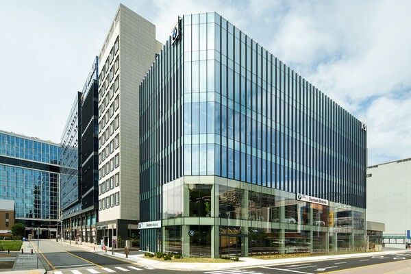 BMW 코리아의 공식 딜러사인 도이치 모터스가 경기도 남양주시 다산동에 BMW 남양주 통합센터를 새롭게 오픈했다. 사진=BMW 코리아