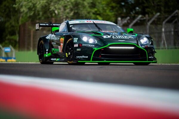 애스턴마틴의 신형 밴티지 GT3가 FIA 세계내구레이스 챔피언십(WEC) 등에서 맹활약하고 있다. 사진=애스턴마틴